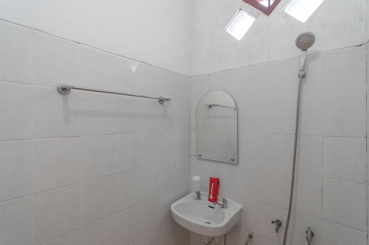 Reddoorz Syariah Near Terminal Batu Ampar 2 Hotel Balikpapan  Exterior foto